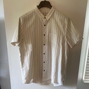 Short sleeve button up